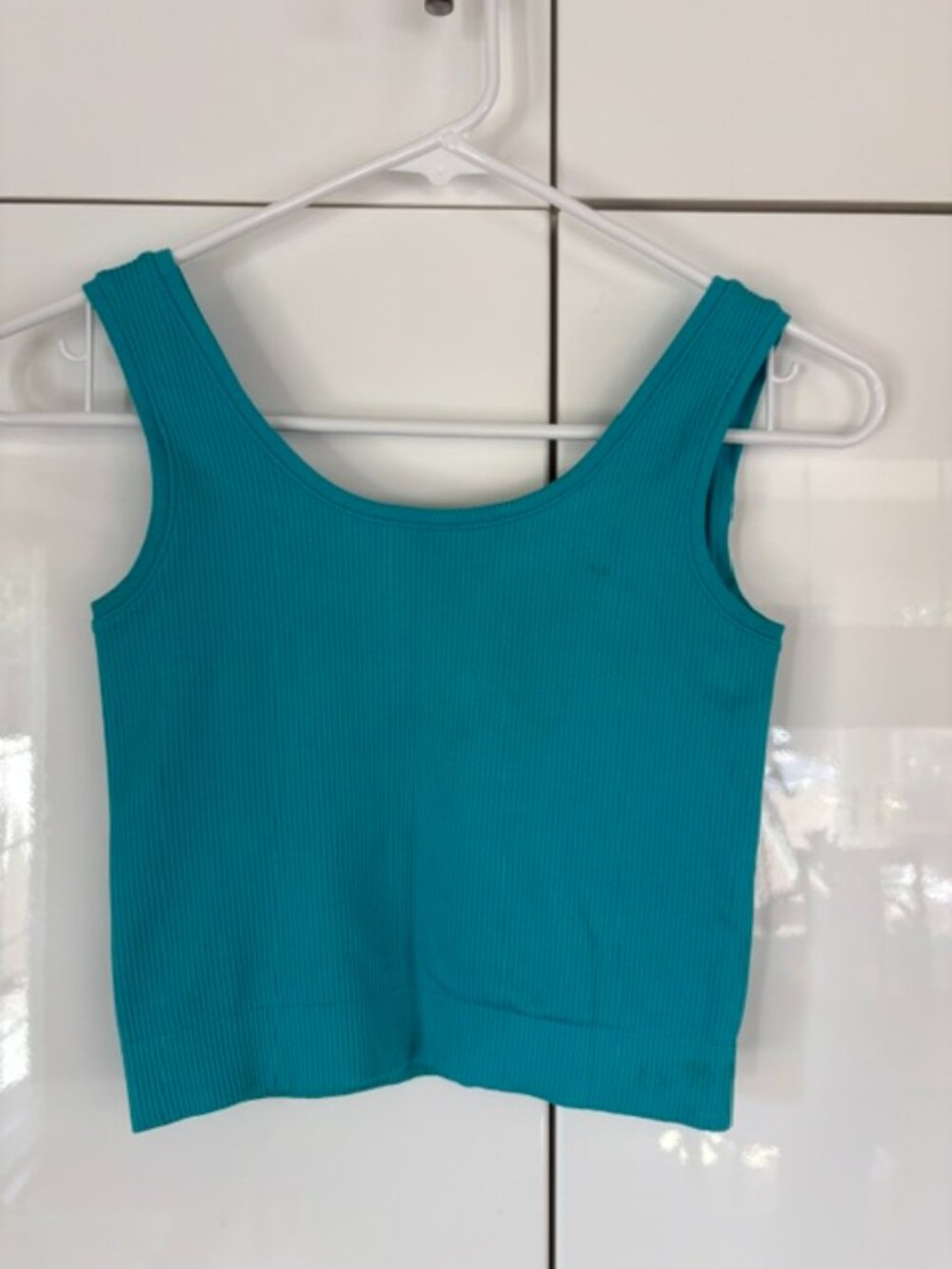 Athleta crop tank top